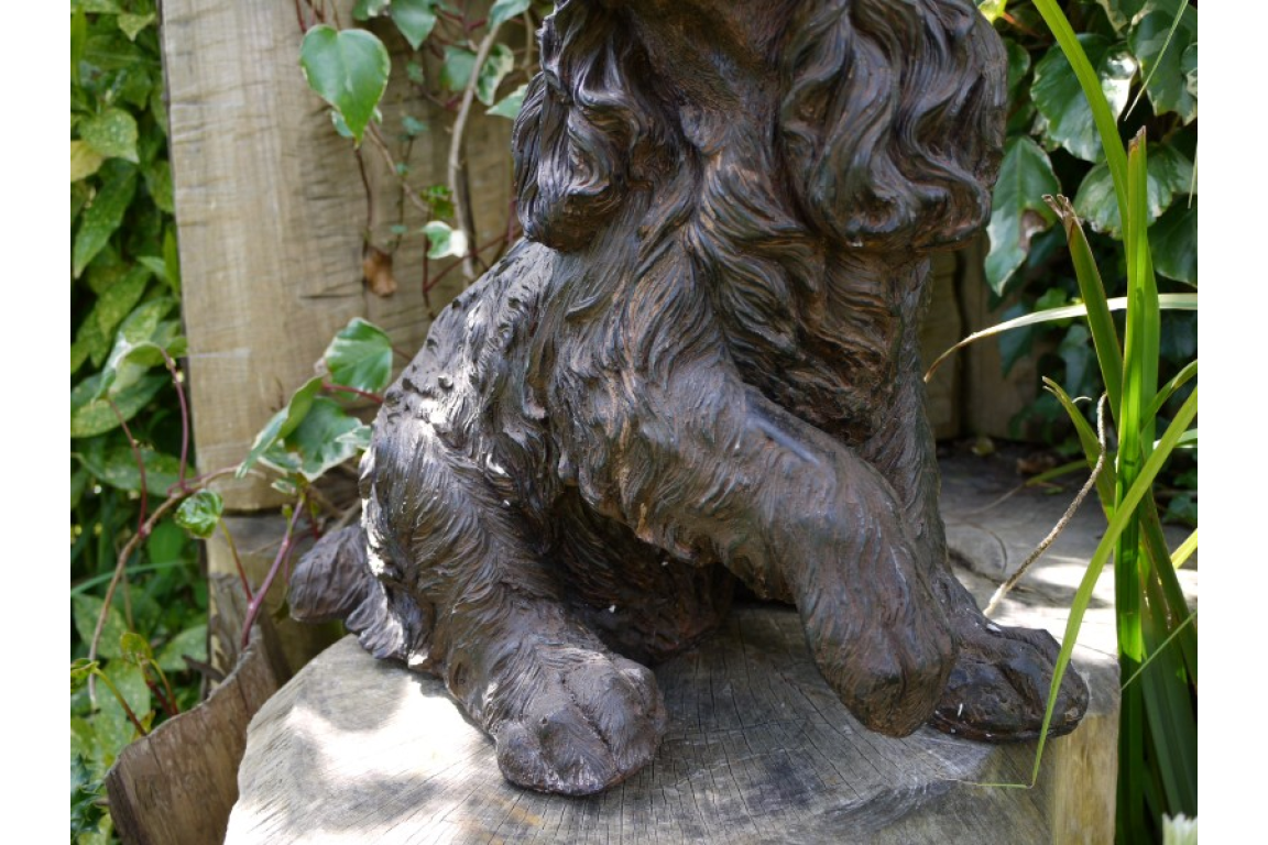 Cocker Spaniel Garden Home Statue paws close up